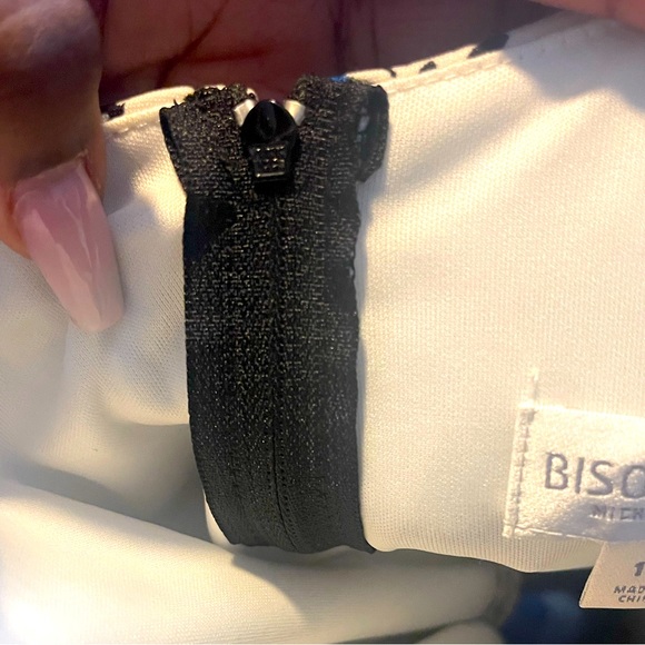 Peplum Dress 💙 - Picture 3 of 5